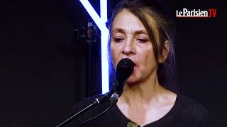 C. Ringer    reprend «Ma gueule»  en live.