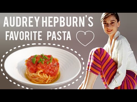 Spaghetti al pomodoro. Tomato pasta recipe. Audrey Hepburn's favorite dish | Fine Dine at Home