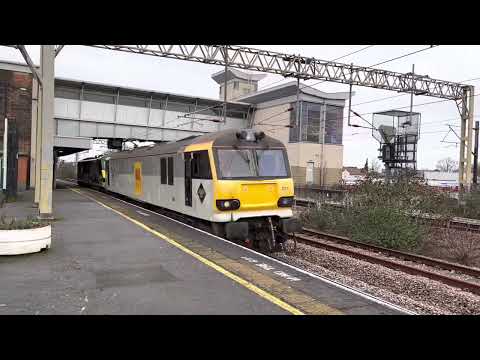 DB Cargo 92041 Handel & 90039 at Nuneaton