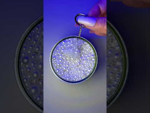 Mini Keychain With Pearls: Aesthetic in Every Detail