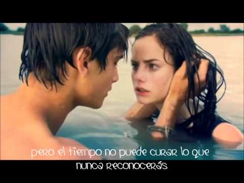 Just a little girl -Trading yesterday. Traducida por mi.