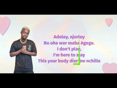 Yaw berk Banana ft QuaminaMp (official lyrics video)