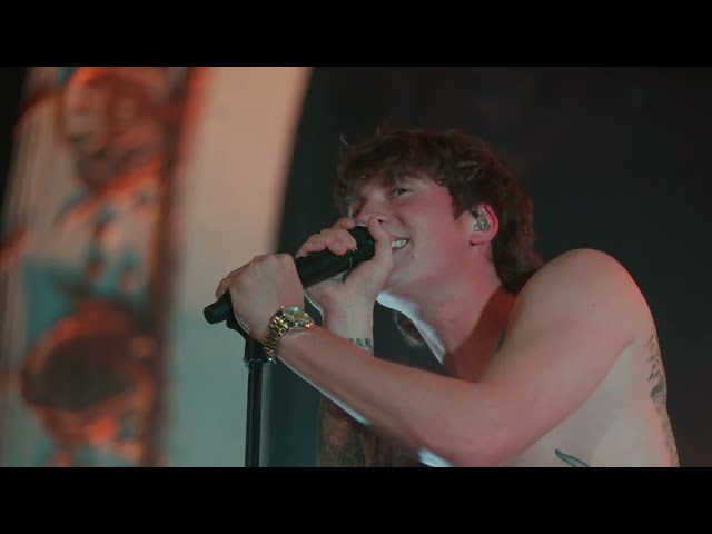 Video zu 'Medusa' ansehen