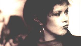 Kirsty MacColl - You Caught Me Out