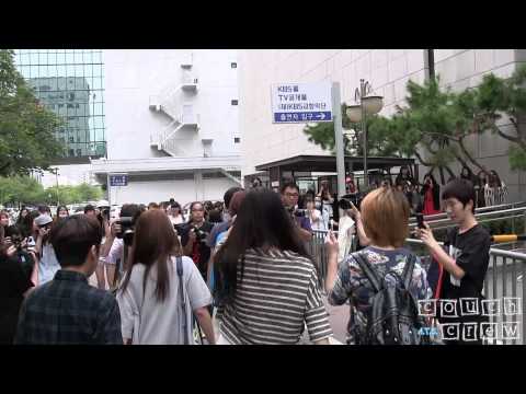 140912 Kara at Music Bank #2