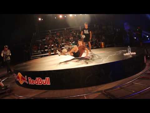 Top 8 Battle | Redbull China World Cup 2016 | Gunther (Italia) vs Tom Folan (UK)