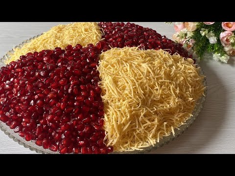 Hit salad 25! You have definitely not seen a salad like this. Festive salad!