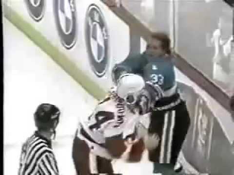 Brendan Shanahan vs  Marty McSorley