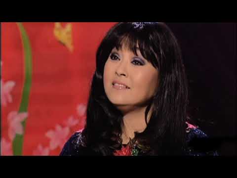 Thể hiện bởi Hương Lan
