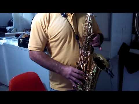 Hino 210 CCB sax alto no soprano