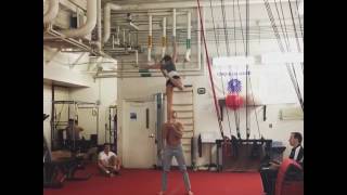 faze tari duo acrobatic