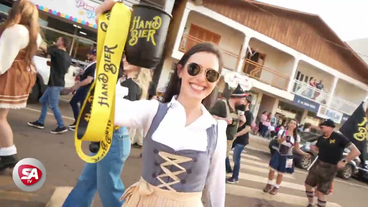 Encerrando com chave de ouro, Defile Típico foi um dos pontos altos da 16ª Deutsche Woche