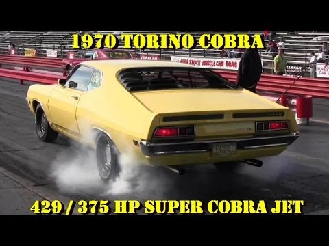 Super Cobra Jet Torino vs Olds 442 400 w/Tri Power - 1/4 mile Video - Pure Stock - Road Test TV ®