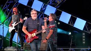 Lonestar &quot;My Front Porch Looking In&quot; @Epcot 04/24/2019