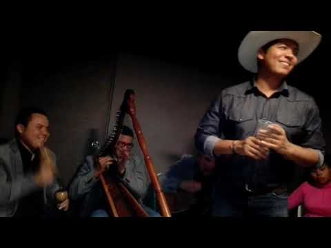 Reinaldo Acuña / en Camerinos de Lima Peru