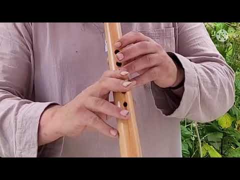 Beechwood flute, key of Eb rosewood totem