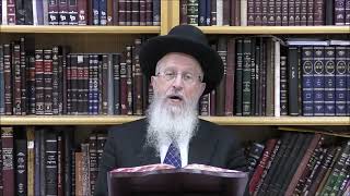 הגאון הרב אברהם יוסף שליט＂א האם יהיה מותר לטלטל את השיריים של האוכל שהגוי בישל בשבת שבט תשפ"ו (רבנים שונים) - התמונה מוצגת ישירות מתוך אתר האינטרנט יוטיוב. זכויות היוצרים בתמונה שייכות ליוצרה. קישור קרדיט למקור התוכן נמצא בתוך דף הסרטון