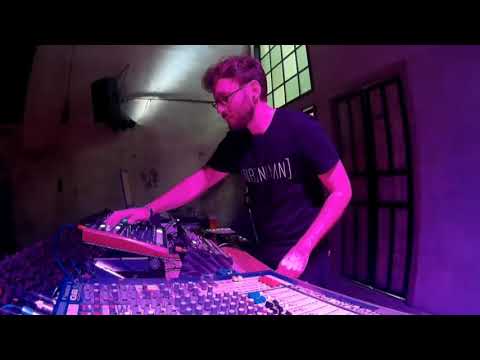 Frequencies Exclusive: Prg/M live at Re:SET