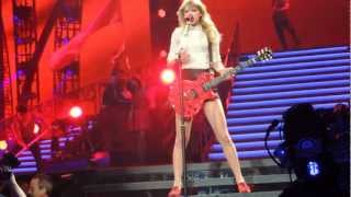 Video thumbnail for Taylor Swift - "Red" (Live from Newark - The RED Tour, March 28th) - HD by Plinio Buzato