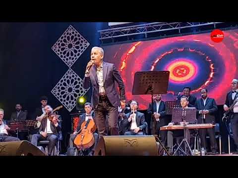 نايضة مع الفنان الشعبي محمد العسري في لوحات شعبية بمكناس