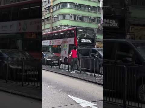 直擊 - 旺角大生職員力追啤酒賊