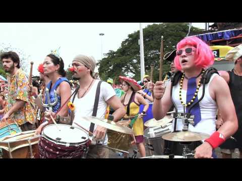 Orquestra Voadora - Know your enemy - Carnaval 2012