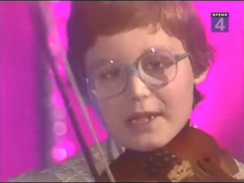Ljova sings and plays, 1988 / Смычок Новичок