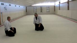 4. Ryote Mochi Tsukui (Kneeling)