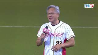 [問卦] 輝達執行長黃仁勳今日大巨蛋開球影片