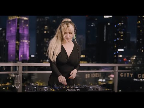 Mila Rubio   Brickell Miami Melodic techno / progressive house Mix2023