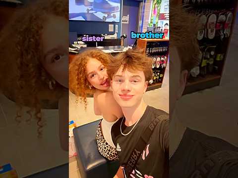 SIBLINGS OR DATING 😱⁉️ #kalogerassisters #noahrisling #elianakalogeras #siblingsordatingchallenge