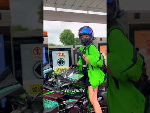 Girl Riding Kawasaki Ninja H2 | Female H2 Rider | Ninja H2 Status | #shorts #h2r #kawasakininjah2r