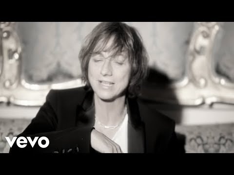 Video per il significato della canzone Dei nell'anima di Alesso & Calvin Harris, Gianna Nannini