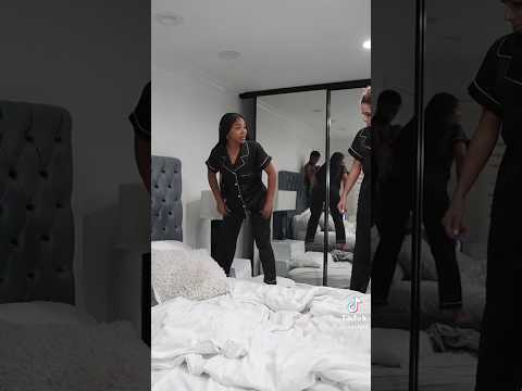 Reece throwing it 🍑 #reece #rakai #youtubeshorts