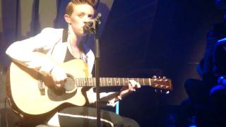 La Roux -Finally My Saviour (Acoustic) Live in NYC