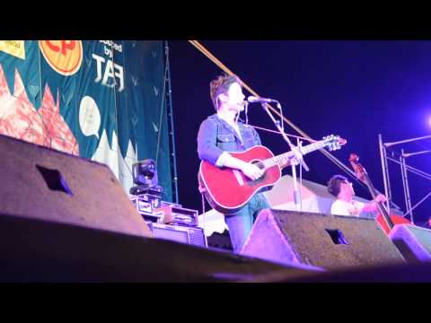 Pae Arak and The Pisat Band