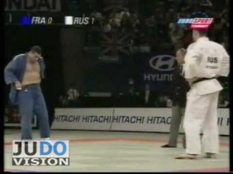 JUDO 1999 World Championships: Stephane Traineau (FRA) - Alexander Mikhaylin (RUS)