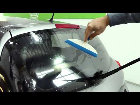 (NO DOT pattern) The best way to tint rear car window using professional window film.
