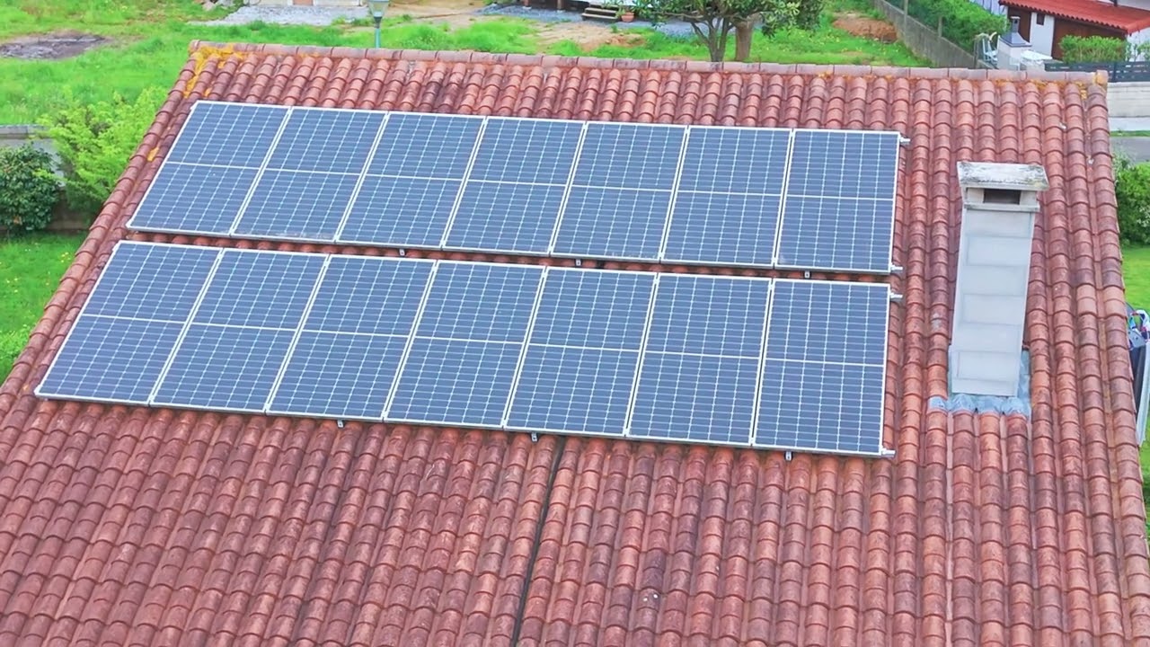 Revisión aérea de tejados con dron para detectar filtraciones y daños