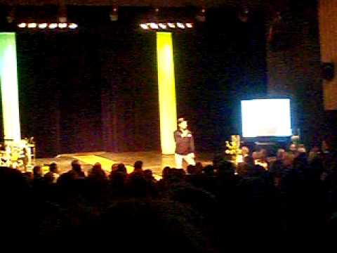 Tony Irving på modevisning i Falköping