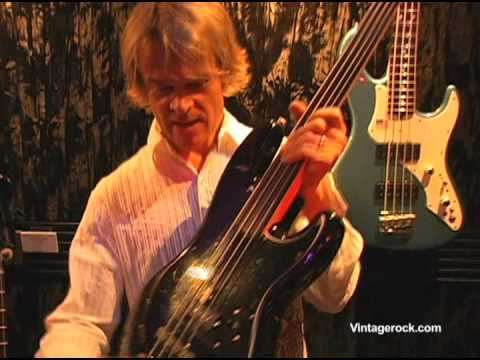 NAMM 2009: Tony Franklin talks Fender basses, including his own signature line