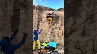 Video thumbnail of El de los Laterales, 6C. La Pedriza