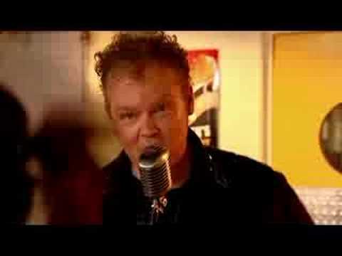 Mooi Wark - Bok 'm d'r Op (Officiële video)