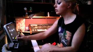 little boots MEDDLE bedroom version   acoustic on piano, tenorion and stylophone oo la la2