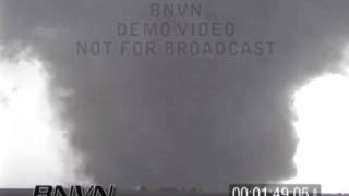 preview picture of video '5/5/2002 Happy Texas Tornado Stock Video Part 1'