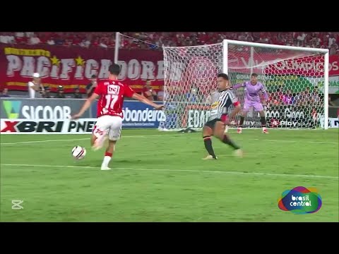 O Goianão é vermelho! Ouça a emoção dos gols da vitória do Vila com Romes Xavier