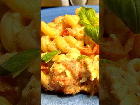 Viral Feta Pasta… but AIR FRYER 🤯 (15 min, zero effort)