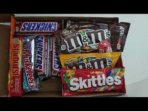 M&M'S, SNICKERS, 3 MUSKETEERS, SKITTLES & STARBURST Variety Pack Full Size Bulk review