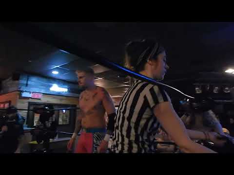 Jonathan Cross vs Hollywood Cole