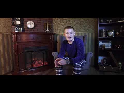 Ведущий Алексей Поляков